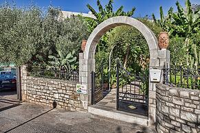 Bali Dorian Apartments