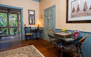 Solomons Victorian Inn