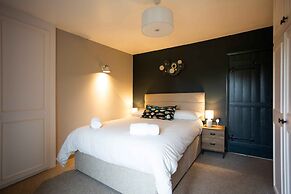 Cosy, Tranquil, Fully Equipped & Beautiful Garden