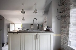 Cosy, Tranquil, Fully Equipped & Beautiful Garden