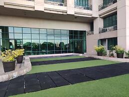 GOTOPHI at Renaissance 3000 BGC