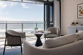 The Langham, Gold Coast and Jewel Residences