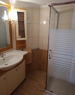 POLYCHRONO BEACH HOTEL