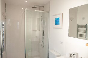 Croft 7 Geary Self Catering Studio