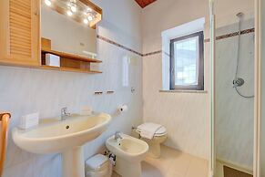 Al Peveri - Private Parking & Near Lake