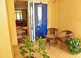 Magnificent Serviced 1 and 2 Bedroom Apartments