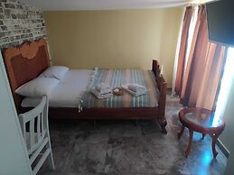 Dionysos Otel & Restoran & Ada Kahvaltı