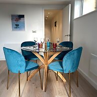 CH Apt 7 2bed in Bath