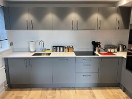 CH Apt 7 2bed in Bath