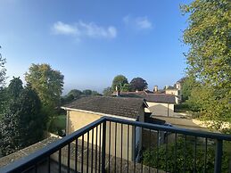 CH Apt 7 2bed in Bath