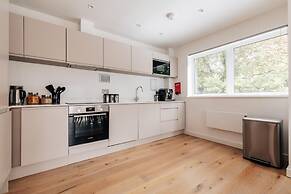 CH Apt 9 2bed in Bath