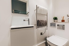 CH Apt 11 2bed in Bath