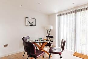 CH Apt 4 2bed in Bath