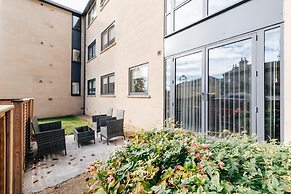 CH Apt 4 2bed in Bath