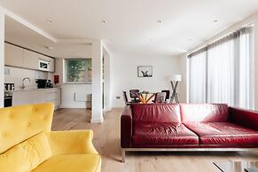 CH Apt 4 2bed in Bath