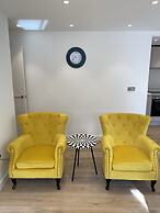 CH Apt 4 2bed in Bath