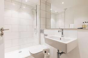 CH Apt 4 2bed in Bath