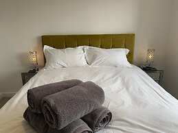 CH Apt 5 2bed in Bath