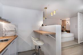 Seaside Nestie by BluPine