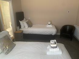 Highfield Coach House