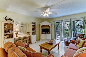 Dog Friendly Beach Wood Condo, Minutes Away from Atlantic Ocean by Red