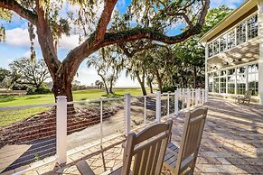Dog Friendly Beach Wood Condo, Minutes Away from Atlantic Ocean by Red