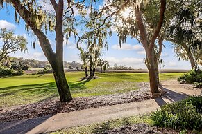 Dog Friendly Beach Wood Condo, Minutes Away from Atlantic Ocean by Red