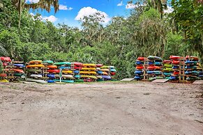 Dog Friendly Beach Wood Condo, Minutes Away from Atlantic Ocean by Red