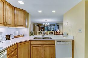 Dog Friendly Beach Wood Condo, Minutes Away from Atlantic Ocean by Red