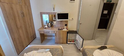 Paris Hotel Cafe Restaurant