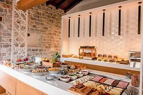 Manifest Boutique Hotel