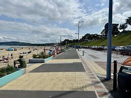 Le Morne- 5 Bed Luxury Coastal Retreat