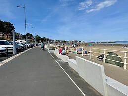 Le Morne- 5 Bed Luxury Coastal Retreat