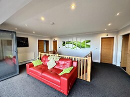 Le Morne- 5 Bed Luxury Coastal Retreat