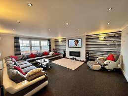 Le Morne- 5 Bed Luxury Coastal Retreat