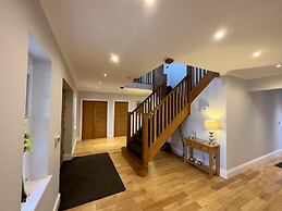 Le Morne- 5 Bed Luxury Coastal Retreat