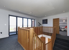 Le Morne- 5 Bed Luxury Coastal Retreat