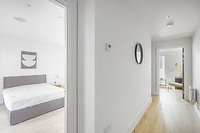 Superior 1 - bed Apartment in Wembley