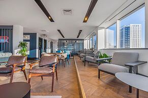 Superior 1 - bed Apartment in Wembley