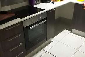 Remarkable 3-bed Apartment in Fourways, Sandton