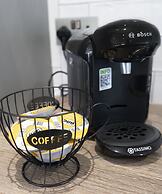 Hollicarrs - Lilypad Lodge