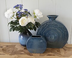 Hollicarrs - Lilypad Lodge