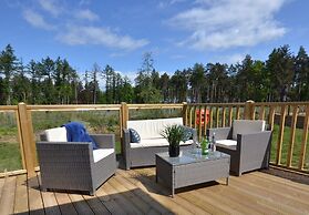 Hollicarrs - Lilypad Lodge