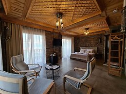 Amber Suites Akyaka +6