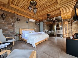 Amber Suites Akyaka +6