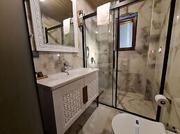 Amber Suites Akyaka +6