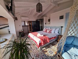 Amber Suites Akyaka +6