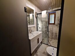 Amber Suites Akyaka +6