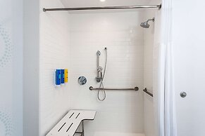 Tru by Hilton Port St. Lucie Tradition