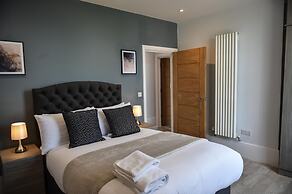 Victoria Colonnade ApartHotel